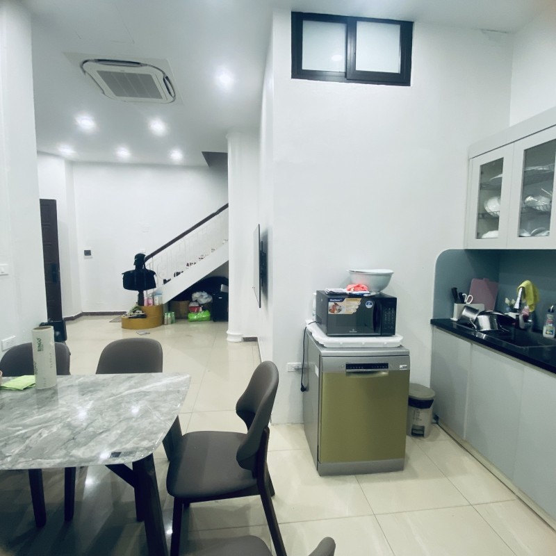 Bán nhà Nguyễn Sơn,Long Biên 4 tầng,65m,mt4.5m oto đỗ cổng nhỉnh 11 tỷ - Ảnh 2